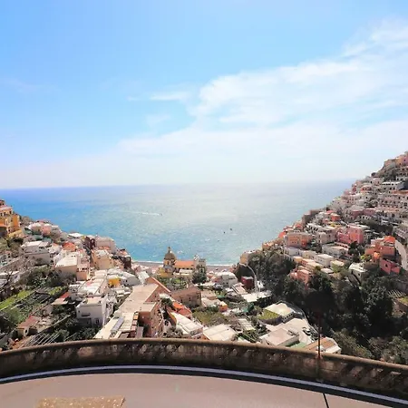 Estate4home - Maison Lirio