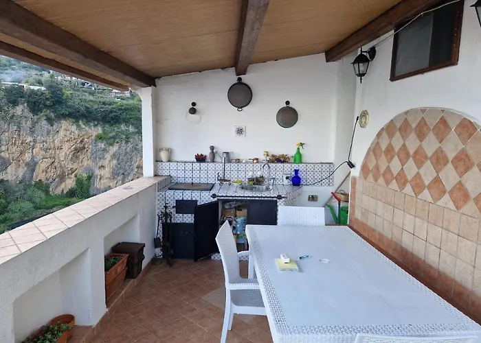 Estate4home - Maison Lirio *